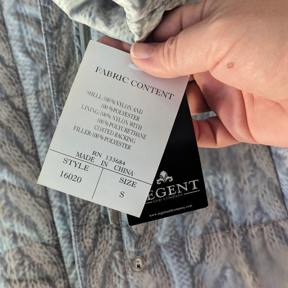 Gray Winter Coat for Women Size Small (Regent and Company) - Picture 8 of 10